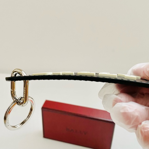 NWT: BALLY | Black Embossed Leather Logo Luggage Tag - Picture 4 of 8